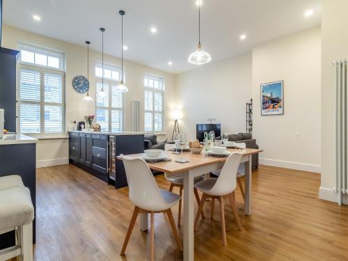 Cromer House | Child-Friendly Retreat at The Colman - Guest Rated 10/10