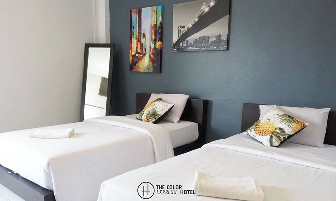 Nakhon Si Thammarat Hotel | Explore Comfort at The Color Express Hotel with Breakfast!