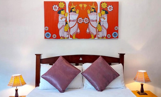 Primrose House | Experience The Comfort: 4-Star Retreat with Spa & Dining