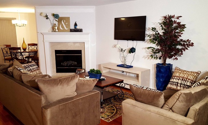 Southwestern House | Exceptional Comforts of Home with Family-Friendly Amenities