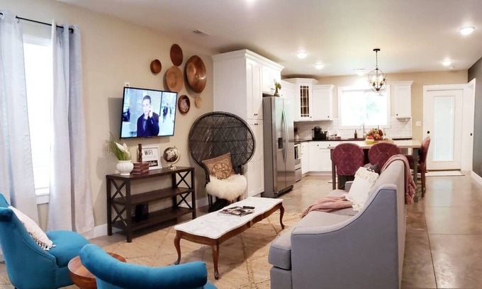 Columbia House | the COMO experience- luxury retreat