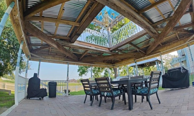 Waterview Bed & Breakfast | Oceanfront Comfort at The Concetta De Bed & Breakfast