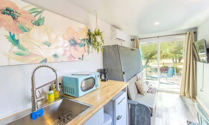 Johnson City House | Experience Unmatched Comfort at The Container Retreat
