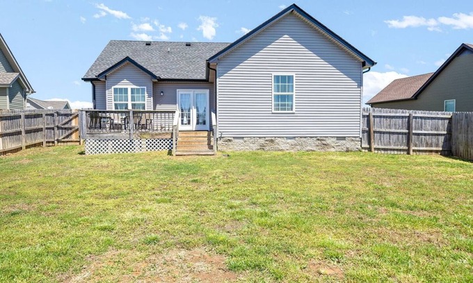 Clarksville House | Cozy Cul-de-sac Retreat for Families and Pets