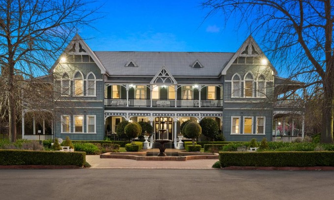 Pokolbin Hotel | Discover The Convent Hunter Valley Hotel: Family-Friendly Retreat