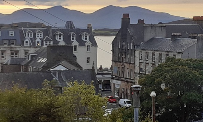 Limekilns Apartment | Inviting 1-Bed Apartment with Kitchen in Oban