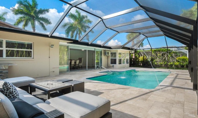 Palm River Estates Villa | Unforgettable Stays at The Coral of Naples - 4-Star Escape