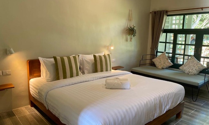Lamai Apartment | Exceptional Stay at The Cott 149 with Breakfast Included