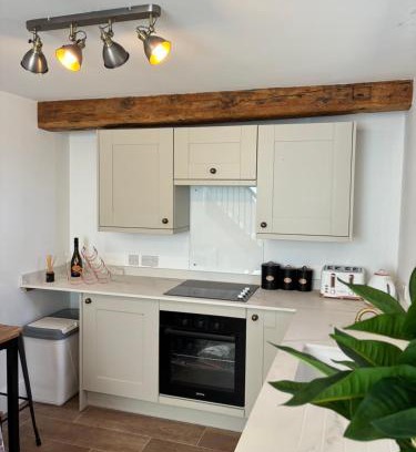 Grinshill House | The Cottage at Clive