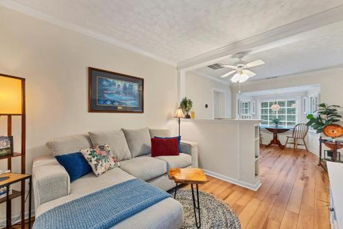 West Southern Pines House | The Cottage at Knollwood Manor