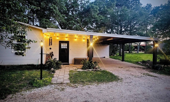 Escambia County House | Exceptional Ocean View Cottage at Steve’s Farm, Walnut Hill