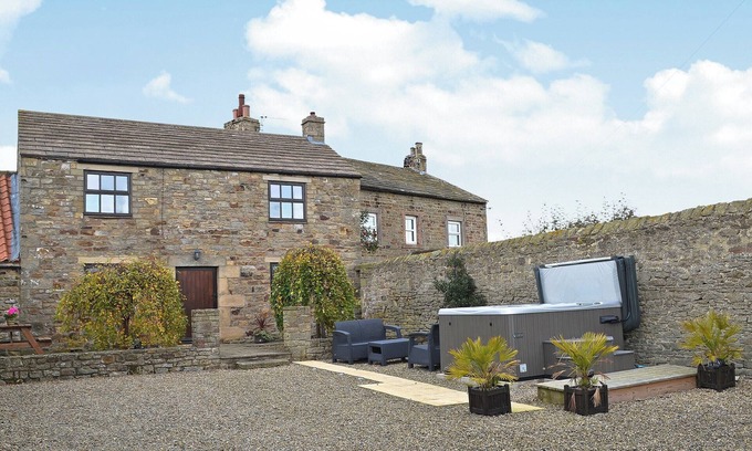 Barningham Cottage | Comfortable 2 Bedroom Stay in Barningham, Near Richmond