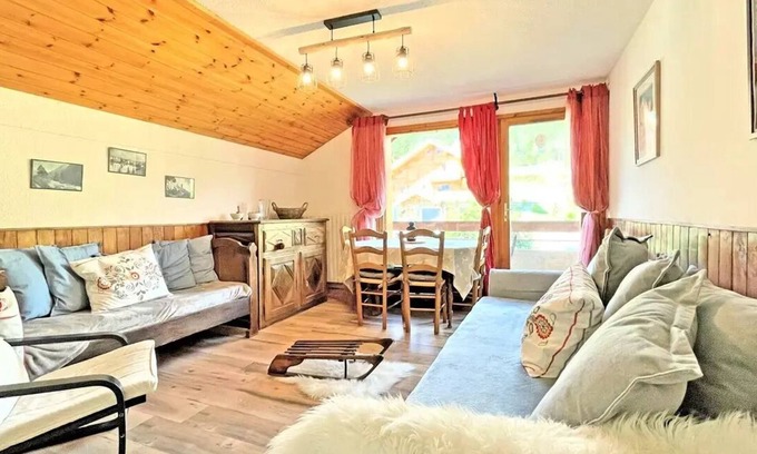 Puy-Saint-Vincent Apartment | Cozy Cottage: Family-Friendly Apartments with Spa and Breakfast