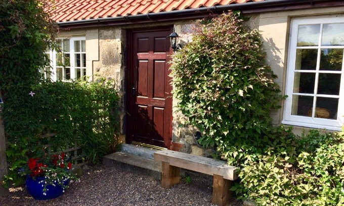 Belford Apartment | Exceptional Comfort at The Cottage - Rated 9.4/10