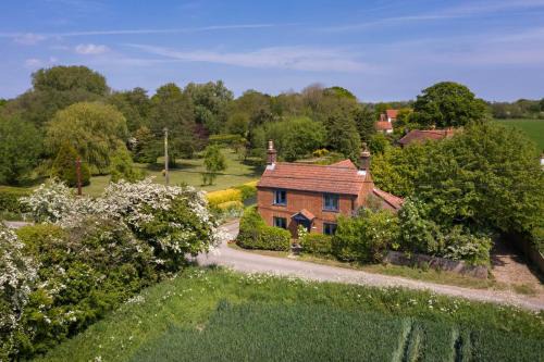 Irstead House | Child-Friendly Retreat at The Cottage - Guest Rated 9/10