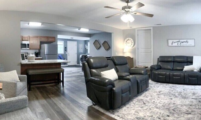 Statesboro House | Family-Friendly Cottage House: Steps from GSU and Breakfast!