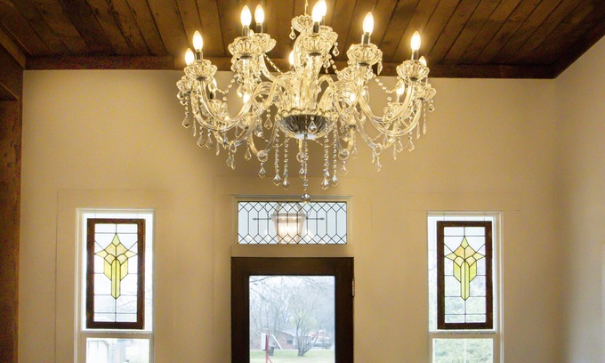 Murfreesboro Cottage | Top-Rated Cottage on Maple with Lake Views & Pet-Friendly Stays
