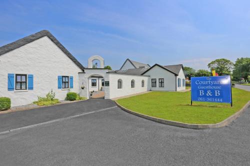 Bunratty House | Exceptional Stay at The Courtyard Guesthouse B&B