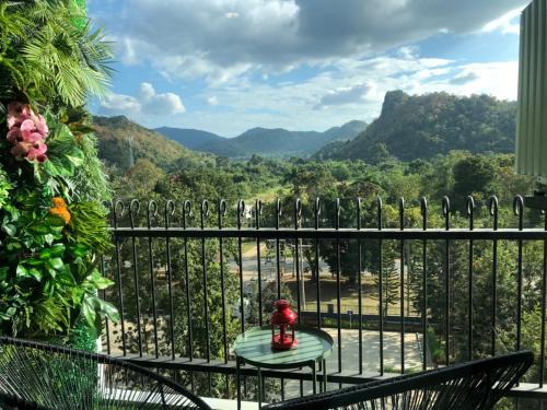 Mu Si Apartment | Discover The Courtyard Khaoyai by Tom: Pool & Ocean Views
