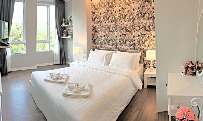 Mu Si Apartment | Relaxing Retreat at The Courtyard Khaoyai with Pool Access