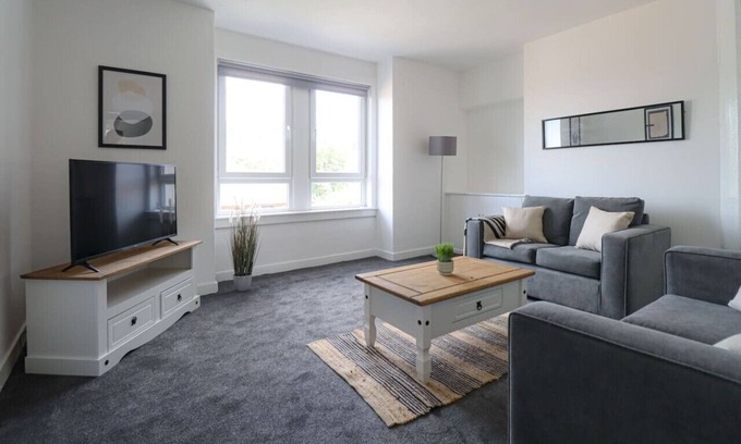 Gourock Apartment | Explore The Cove Apartment: Pet-Friendly & Family Ready