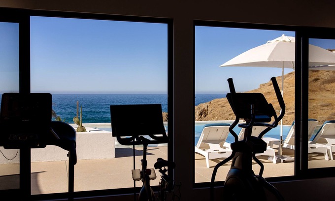Cerritos Resort | Unforgettable Stays at The Cove at Cerritos - 10/10 Rated