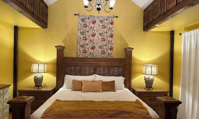 Fitzwilliam Apartment | Relax at The Covey House Retreat with InfraRed Sauna