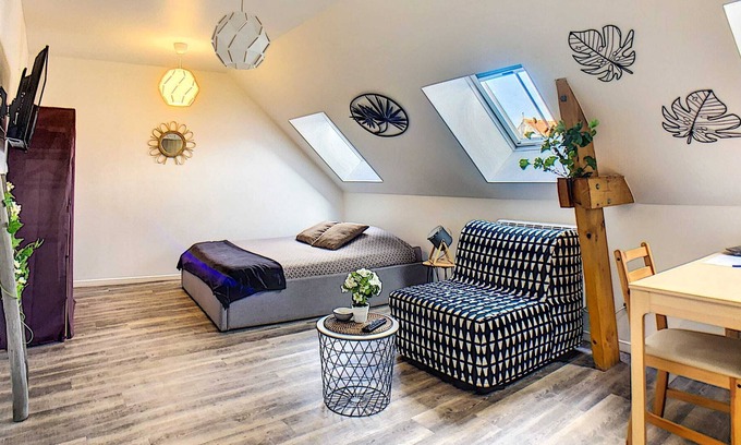 Saint-Omer Apartment | Comfortable Apartment for Two in Hypercentre with Parking