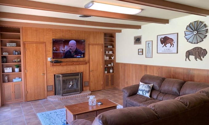Canyon House | Pet-Friendly Getaway at The Cozy Buffalo near Palo Duro Canyon