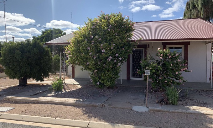 Wallaroo House | Family-Friendly Stay at The Crab Shack Wallaroo