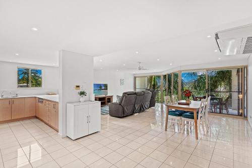 Airlie Beach Apartment | The Crabpot