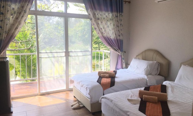 Phu Kradueng Resort | Budget-Friendly Getaway at The Creek Villa: Pet Friendly Stay
