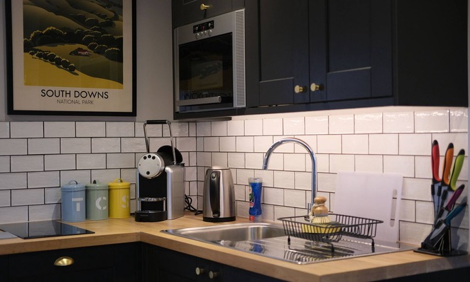 Dial Post Hotel | Family-Friendly Stay at The Crown Inn Dial Post