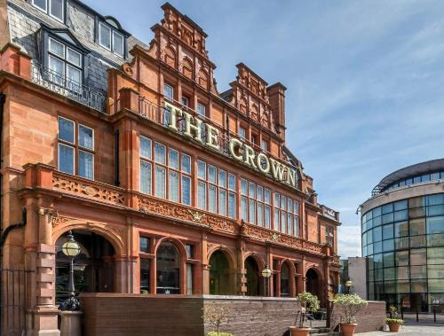 Cricklewood Hotel | Explore The Crown London: Wheelchair Accessible Retreat