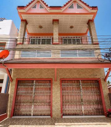 Ranong Apartment | Discover The Crystal Ranong: Family-Friendly Retreat
