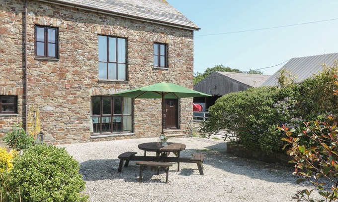 Bude Cottage | Family-Friendly THE DAIRY with Beautiful Garden in Bude