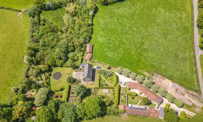 Beaminster Cottage | Pet-Friendly Cottage Retreat: The Dairy in Mosterton