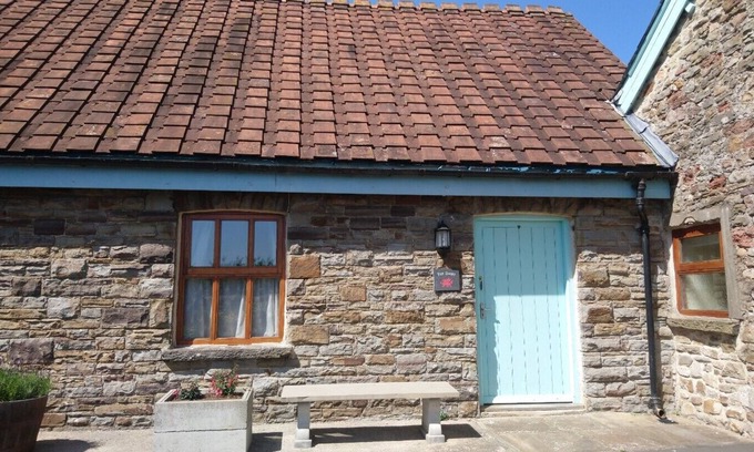 Port Talbot Cottage | Oceanfront Getaway at The Dairy - Tyn Cellar Barns