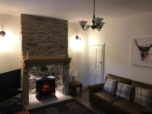 Eastgate House | Discover The Dales: Pet-Friendly Stay with Top Amenities