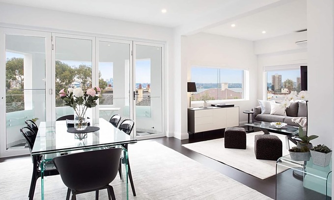 Edgecliff Apartment | Discover The Darling Apartment: Rated 10/10 with Breakfast