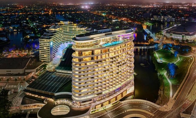 Broadbeach Hotel | Experience The Darling at The Star Gold Coast: 5-Star Delight