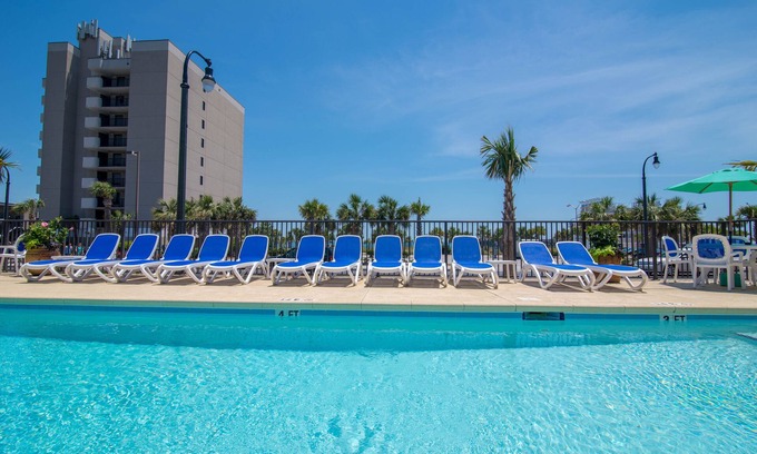Downtown Myrtle Beach Cottage | Relax at The Darlington Cottages: Ocean Views & Pool Access