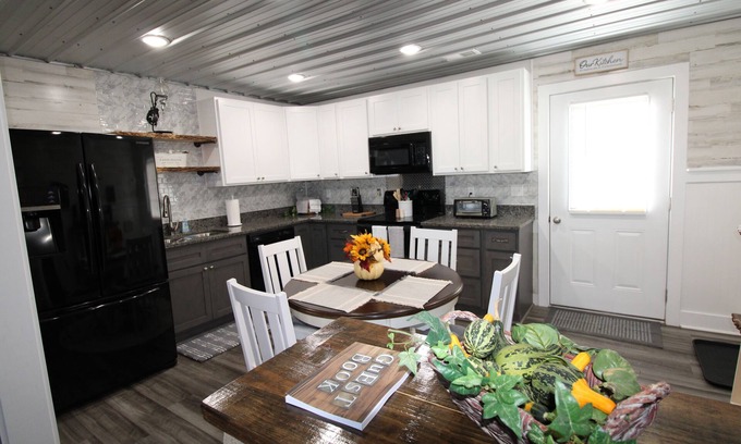 Clarkson Other | Top-Rated Family Haven: The Deer Run with Kitchen Amenities