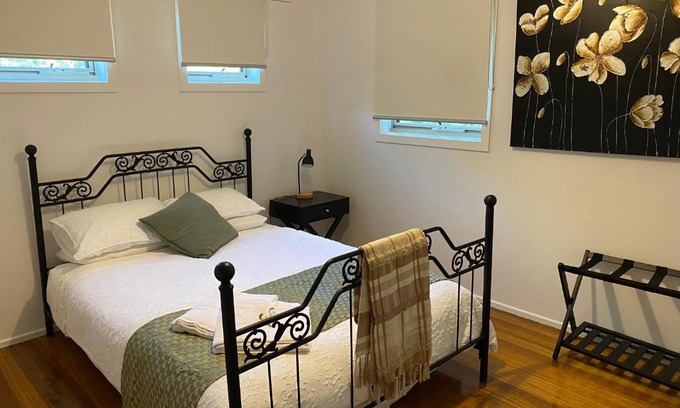 Kilmore House | The Delightful Tee House - Kilmore