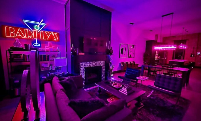 Paducah House | Highly Rated The Dim Light: Family-Friendly in Downtown Paducah