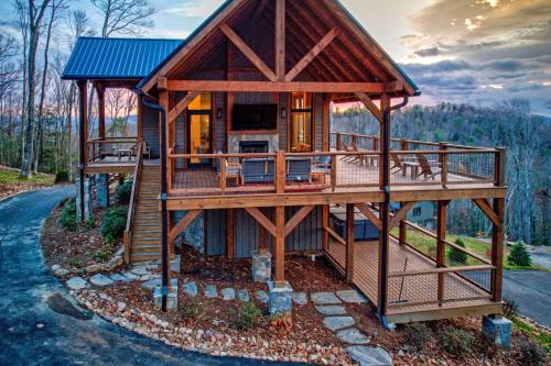 Elk Park House | The Dire Wolf at Eagles Nest