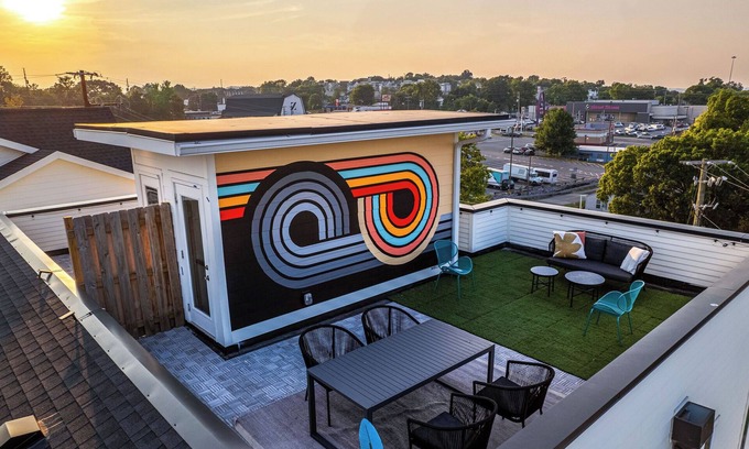 Nashville House | Trendy Urban Retreat with Rooftop - Steps from Broadway