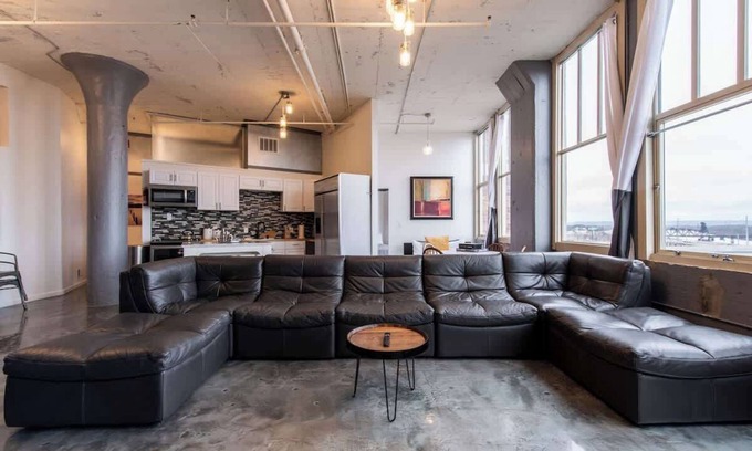 West Main Historic District Condo | Top-Rated 2 Bedroom Loft with River View in Downtown Louisville