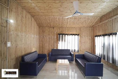 Kuthar Villa | Reconnect with Nature at The Divine: Pet-Friendly Retreat