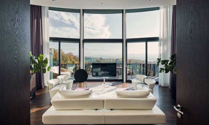 Hottingen Hotel | Experience The Dolder Grand: 5-Star Spa & Pet-Friendly Oasis